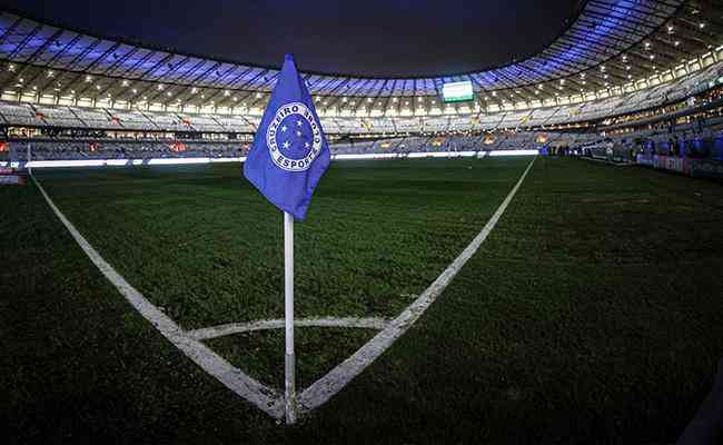 Cruzeiro sofre como mandante, e comparação com ano do rebaixamento assusta