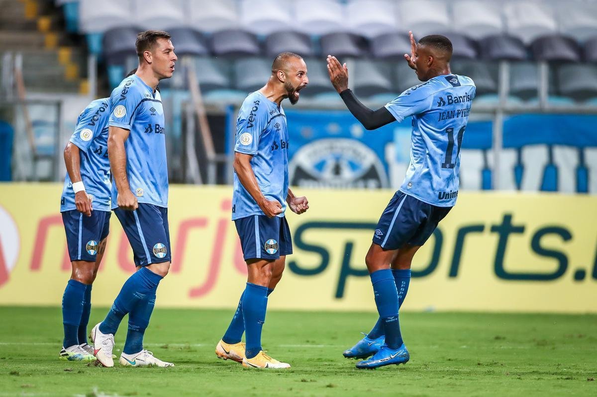 #7 - Grêmio: 1022 pontos em 662 jogos (283 vitórias, 173 empates e 206 derrotas)