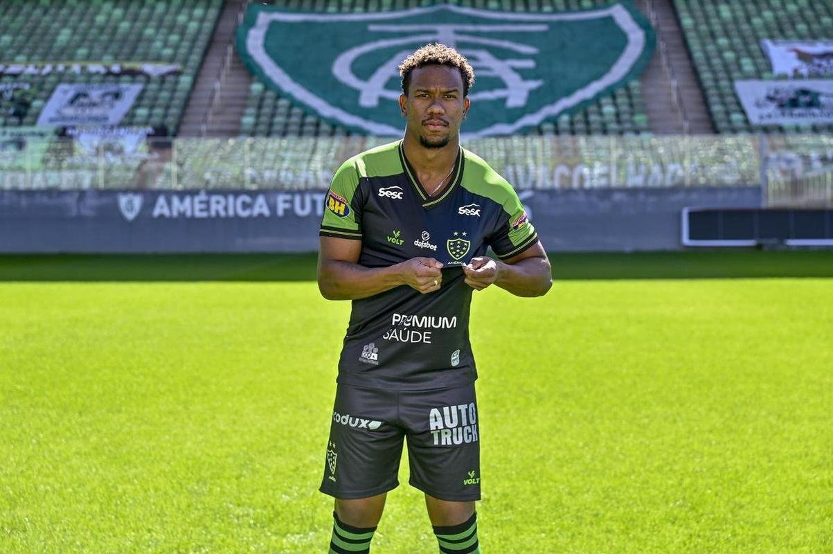 Ribamar (atacante): contrato at 31/12/2021