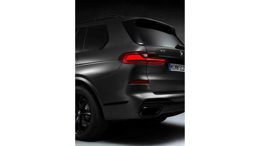 Camila Ângelo recebeu o modelo BMW X7 Dark Shadow Edition 2021