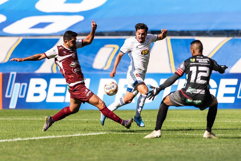 Cruzeiro goleou Patrocinense no Mineirão com gols de Ramon, Roberson e Maurício