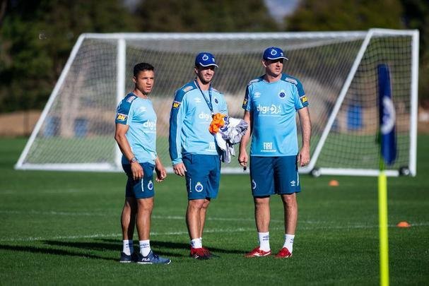 Sob o comando de Rogério Ceni, Cruzeiro treinou nesta sexta-feira na Toca da Raposa para o duelo contra o Santos, pela 15° rodada do Campeonato Brasileiro
