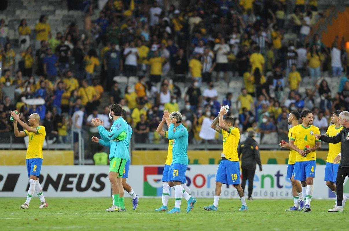 Brasil goleou o Paraguai por 4 a 0 no Mineiro, em BH, pelas Eliminatrias da Copa do Mundo, com gols de Raphinha, Philippe Coutinho, Antony e Rodrygo