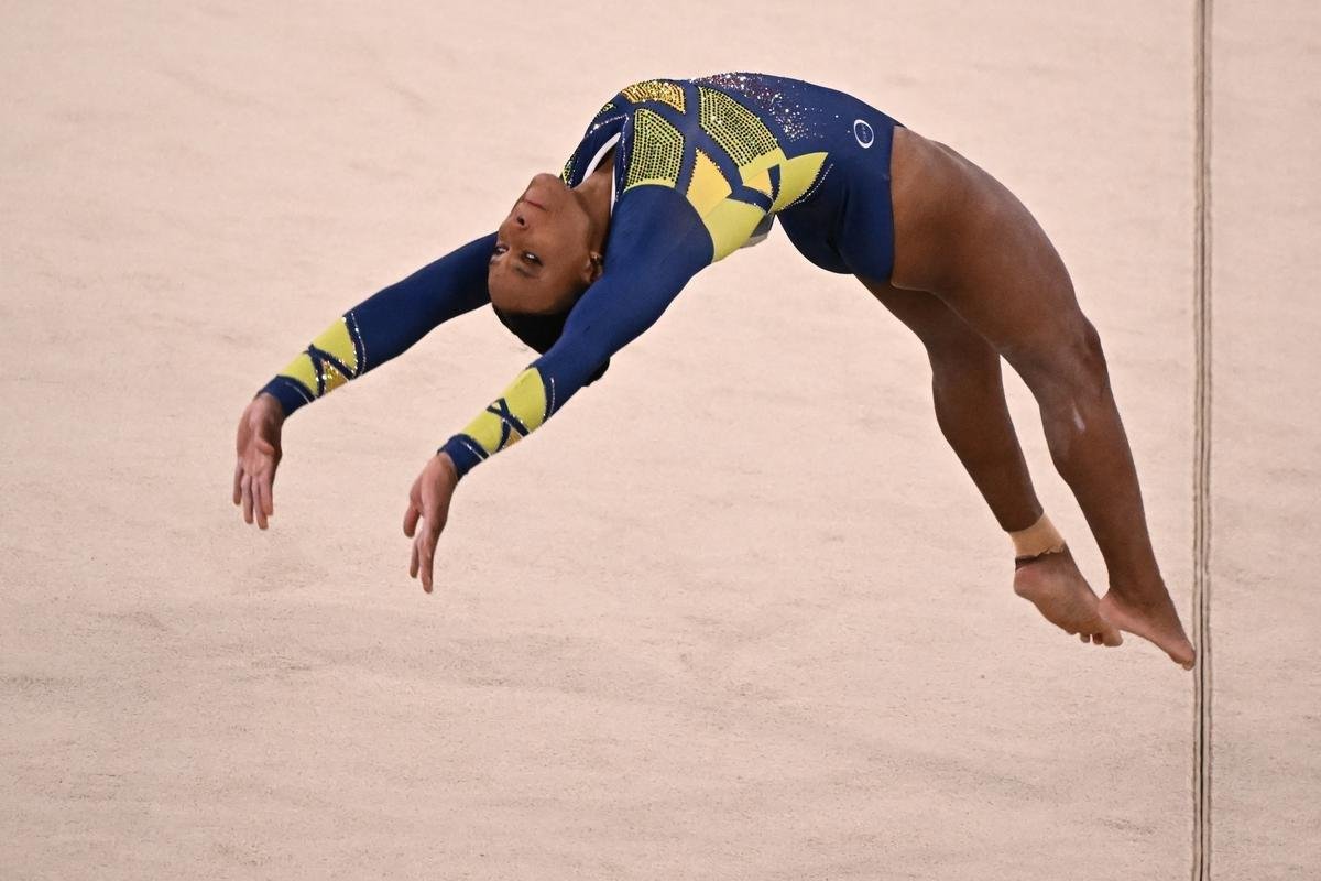 Fotos da apresentao da brasileira Rebeca Andrade na ginstica artstica dos Jogos Olmpicos de Tquio
