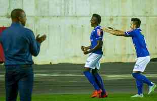 20/01/2016 - Rio Branco 0 x 2 Cruzeiro - Amistoso - Marcos Vincius marcou o primeiro gol celeste em 2016