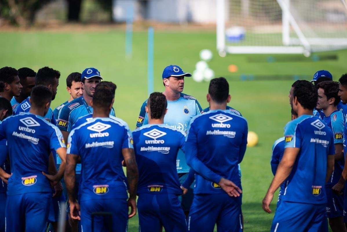 Fotos do treino do Cruzeiro desta quarta-feira, 21 de agosto, na Toca da Raposa II