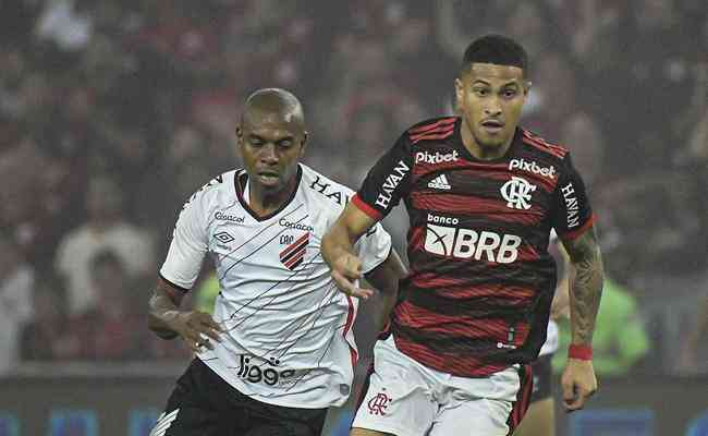 Flamengo e Athletico Paranaense se enfrentaro no Maracan na 22 rodada do Brasileiro
