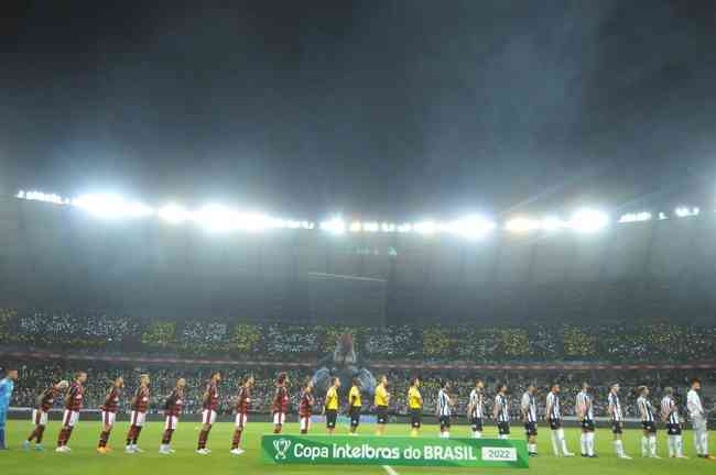 Fotos da torcida do Atlético, no Mineirão, durante a partida de ida das oitavas de final da Copa do Brasil, contra o Flamengo (22/6/2022)