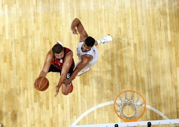 Fotos do duelo entre Minas e Flamengo, realizado nesta sexta, na Arena JK, em Belo Horizonte