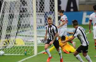 Imagens do jogo entre Atltico e Flamengo, no Mineiro, pelo Brasileiro