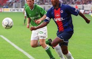 Nicolas Anelka: 63 jogos e 17 gols pelo Paris Saint-Germain