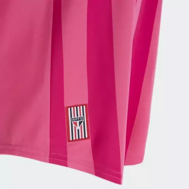 As camisas em homenagem ao 'Outubro Rosa' de 2022