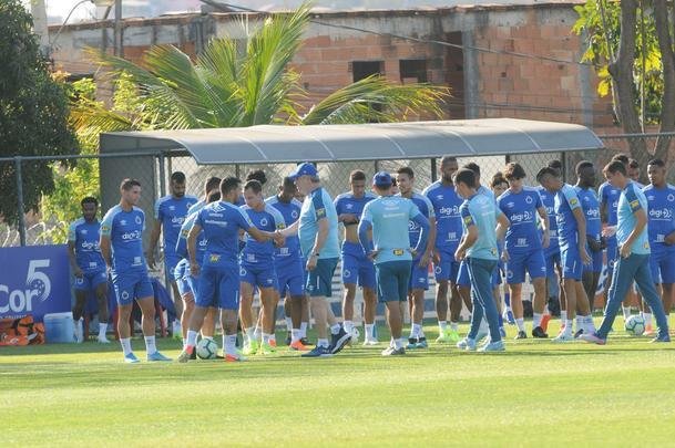 Fotos do treino do Cruzeiro desta quarta-feira, 2 de outubro, na Toca da Raposa II