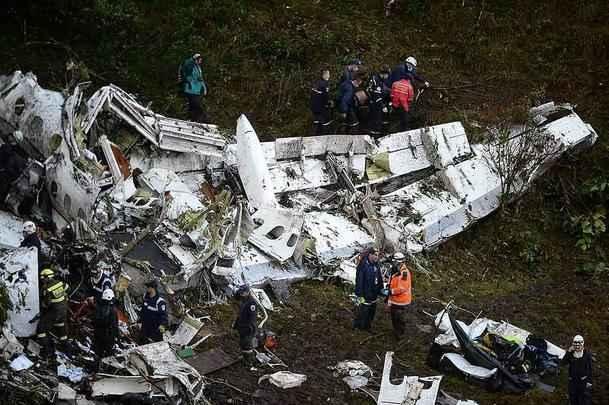 Imagens do local onde caiu o avio da Chapecoense, perto da La Unin, na Colmbia