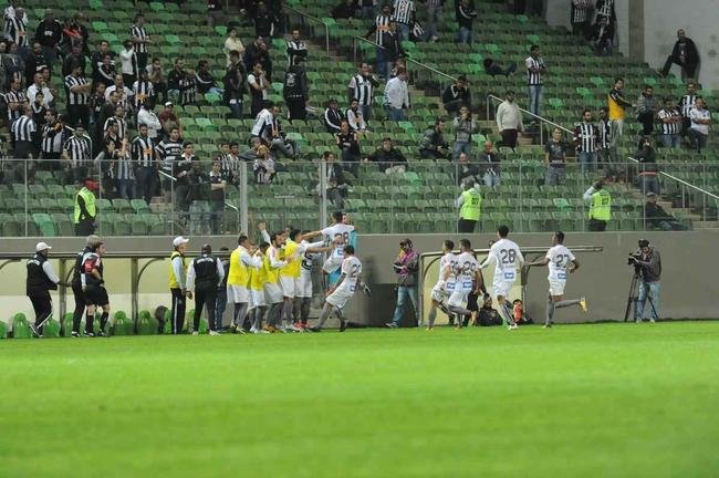 Atl�tico e Santos se enfrentaram, no Independ�ncia, pela 13� rodada do Campeonato Brasileiro