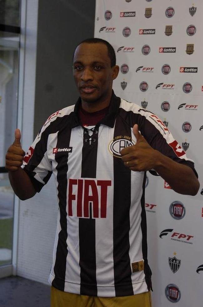 Nen - Jogou no Palmeiras entre 2004 e 2007. Foi para o Atltico em 2008.