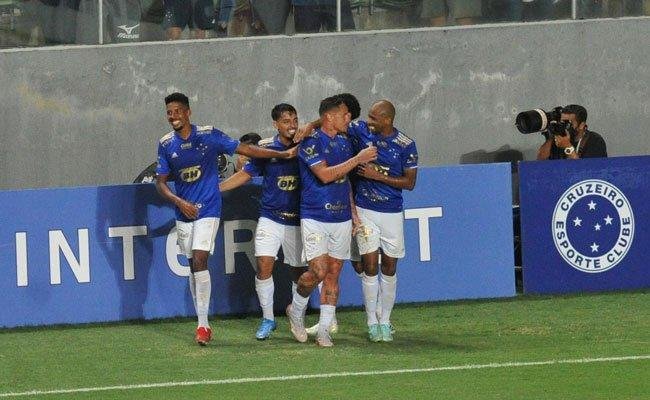 Cruzeiro 2 x 1 Uberlândia: fotos do jogo no Independência pelo Mineiro ...