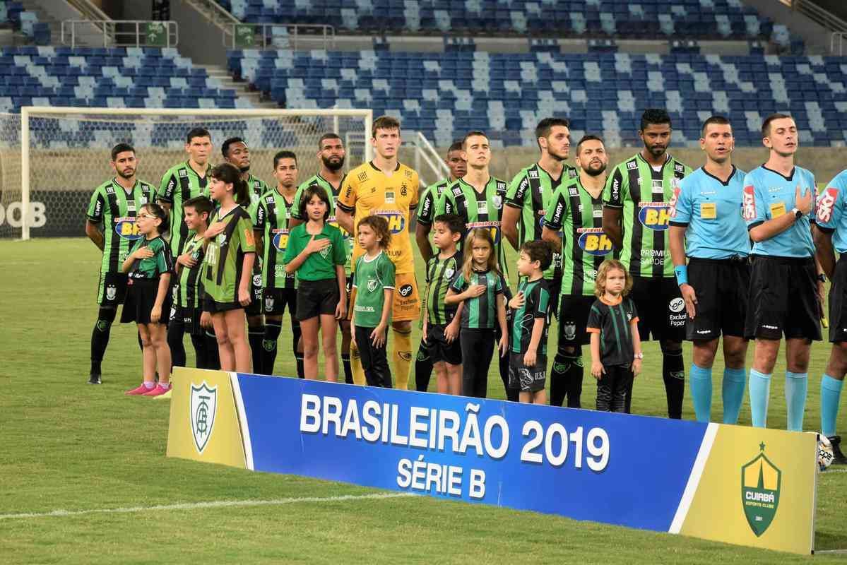 Amrica e Cuiab se enfrentaram na Arena Pantanal, pela Srie B