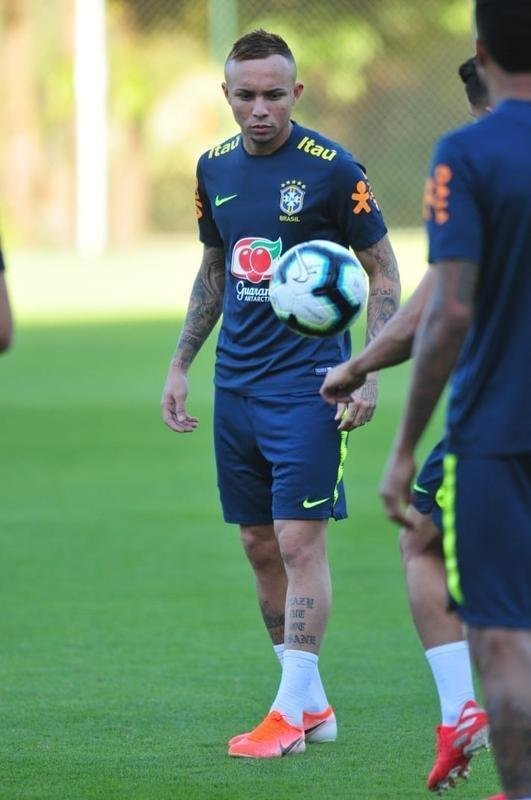 Seleo Brasileira fechou preparao para duelo com a Argentina na Cidade do Galo