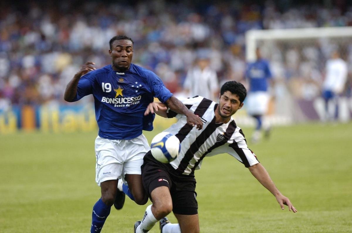 Pedro Bentez: 12/10/2009 - Atltico 0 x 1 Cruzeiro (Campeonato Brasileiro)