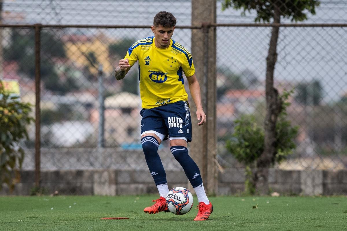 Fotos do treino do Cruzeiro desta segunda-feira (18/10)