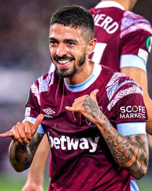 Manuel Lanzini, meia do West Ham (Inglaterra) - contrato at 30/06/2023