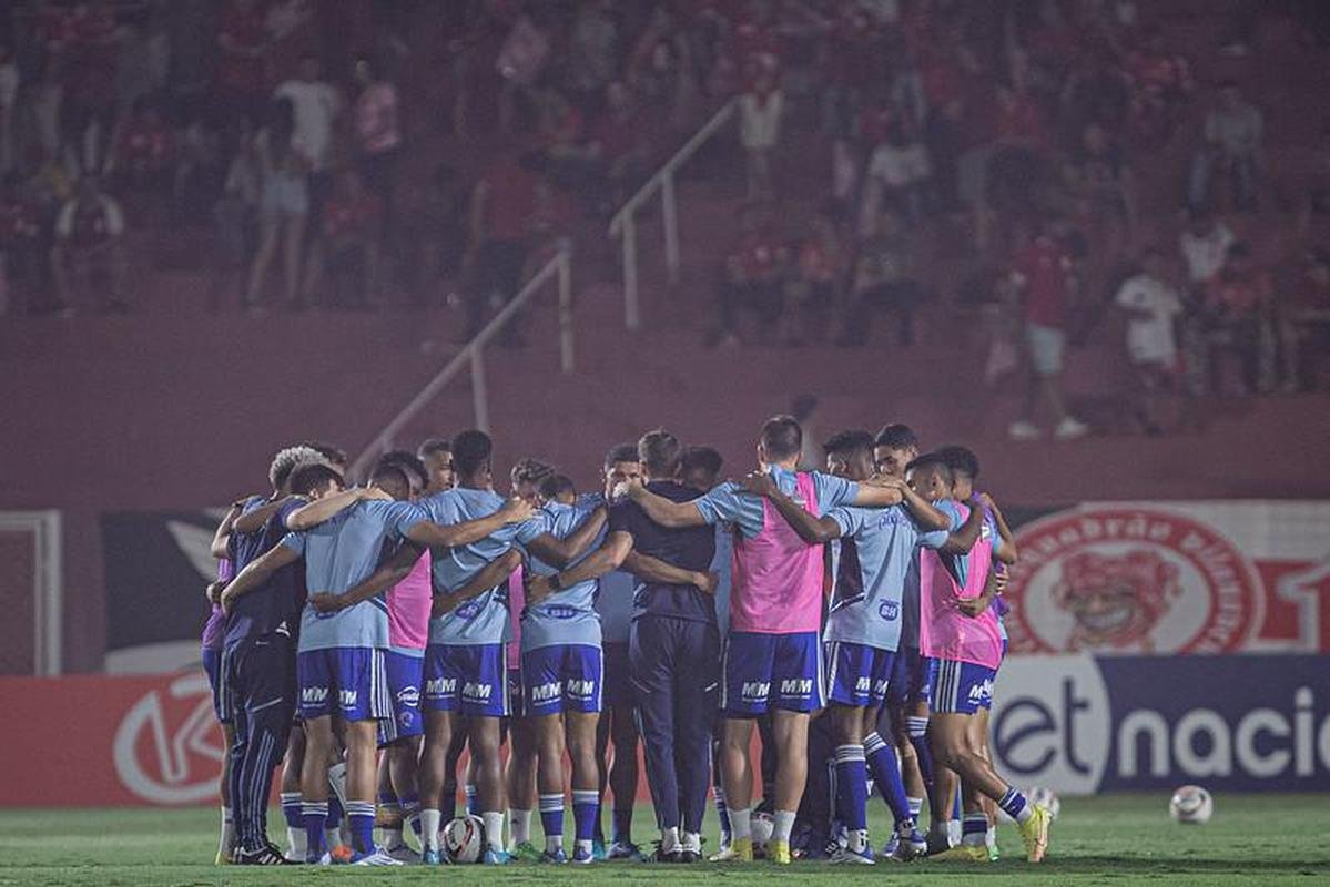 Fotos do jogo entre Vila Nova e Cruzeiro, no estdio Onsio Brasileiro Alvarenga (OBA), em Goinia, pela 35 rodada da Srie B do Brasileiro