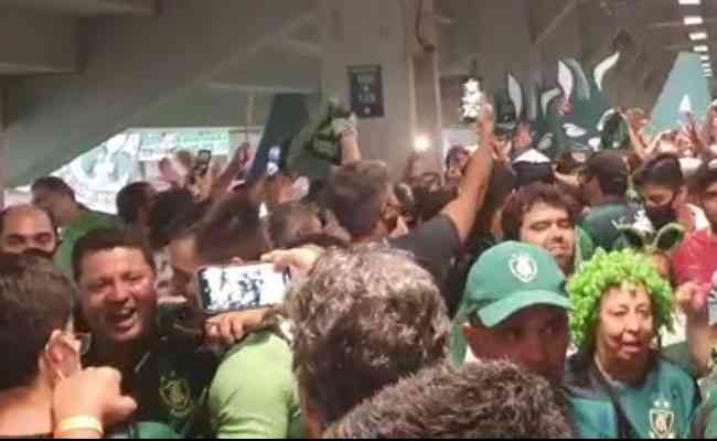 Torcida do Amrica fez festa no Independncia com classificao  Libertadores