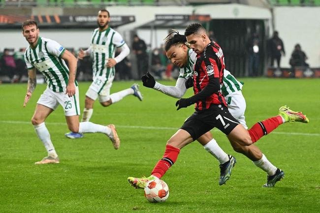 Paulinho - Em 2018, atacante, ento com 17 anos, foi vendido pelo Vasco ao Bayer Leverkusen por 20 milhes de euros