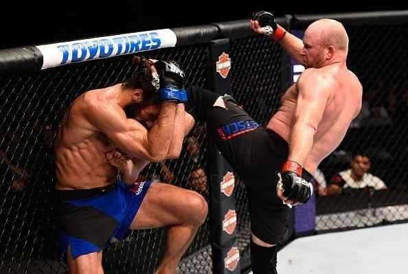 Imagens do UFC Fight Night 91, em Sioux Falls, nos EUA