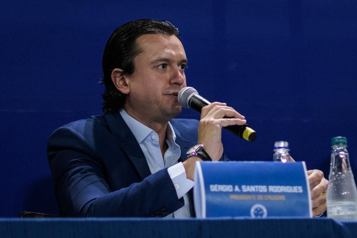 Reunio extraordinria do Conselho do Cruzeiro aprovou constituio de Sociedade Annima do Futebol