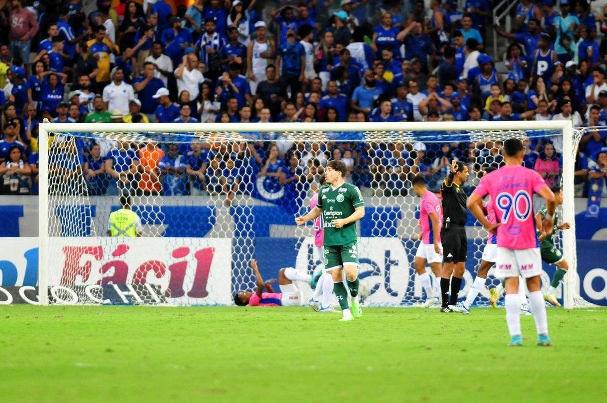 Fotos do jogo entre Cruzeiro e Guarani