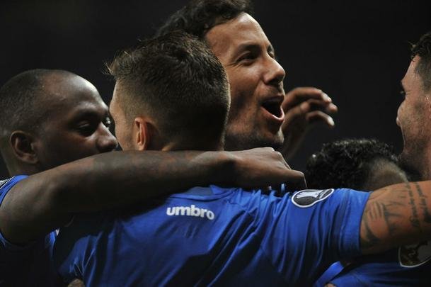 Arrascaeta marcou quarto gol do Cruzeiro, aps cruzamento perfeito de Edilson: 4 a 0