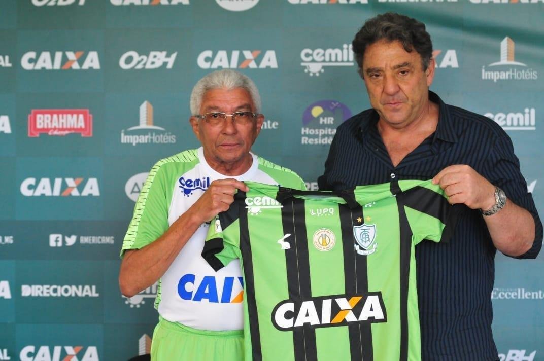 Tcnico Givanildo Oliveira foi apresentado no CT Lanna Drumond pelo presidente Marcus Salum e comandou seu primeiro treino visando ao jogo de quinta-feira, contra o Internacional, em Porto Alegre