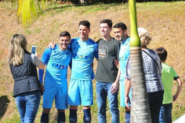 Imagens do treino do Cruzeiro com a presena do presidente Wagner Pires de S