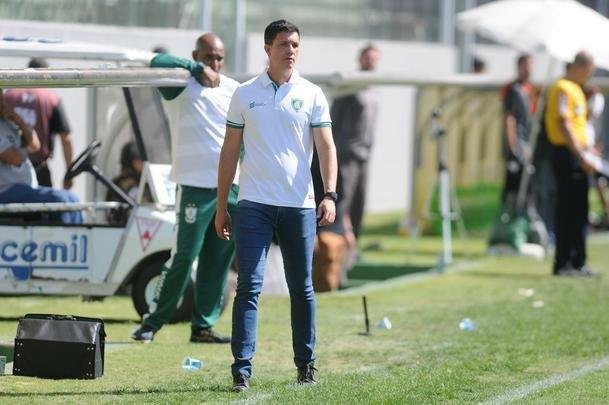 Amrica foi derrotado em casa pelo Figueirense