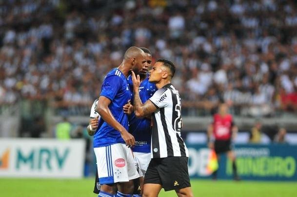 Imagens do clssico mineiro entre Atltico e Cruzeiro 