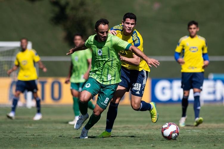 Cruzeiro empatou por 1 a 1 com o Boavista-RJ em jogo-treino realizado neste sbado (22/5), na Toca da Raposa II. Rafael Sobis marcou o gol celeste, enquanto Douglas Pedroso fez para a equipe do Rio de Janeiro.