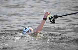 Ana Marcela Cunha fatura o ouro na prova de 10km da maratona aqutica em Tquio