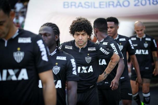 Fluminense e Atltico entraram em campo no Engenho para o duelo vlido pelo Brasileiro