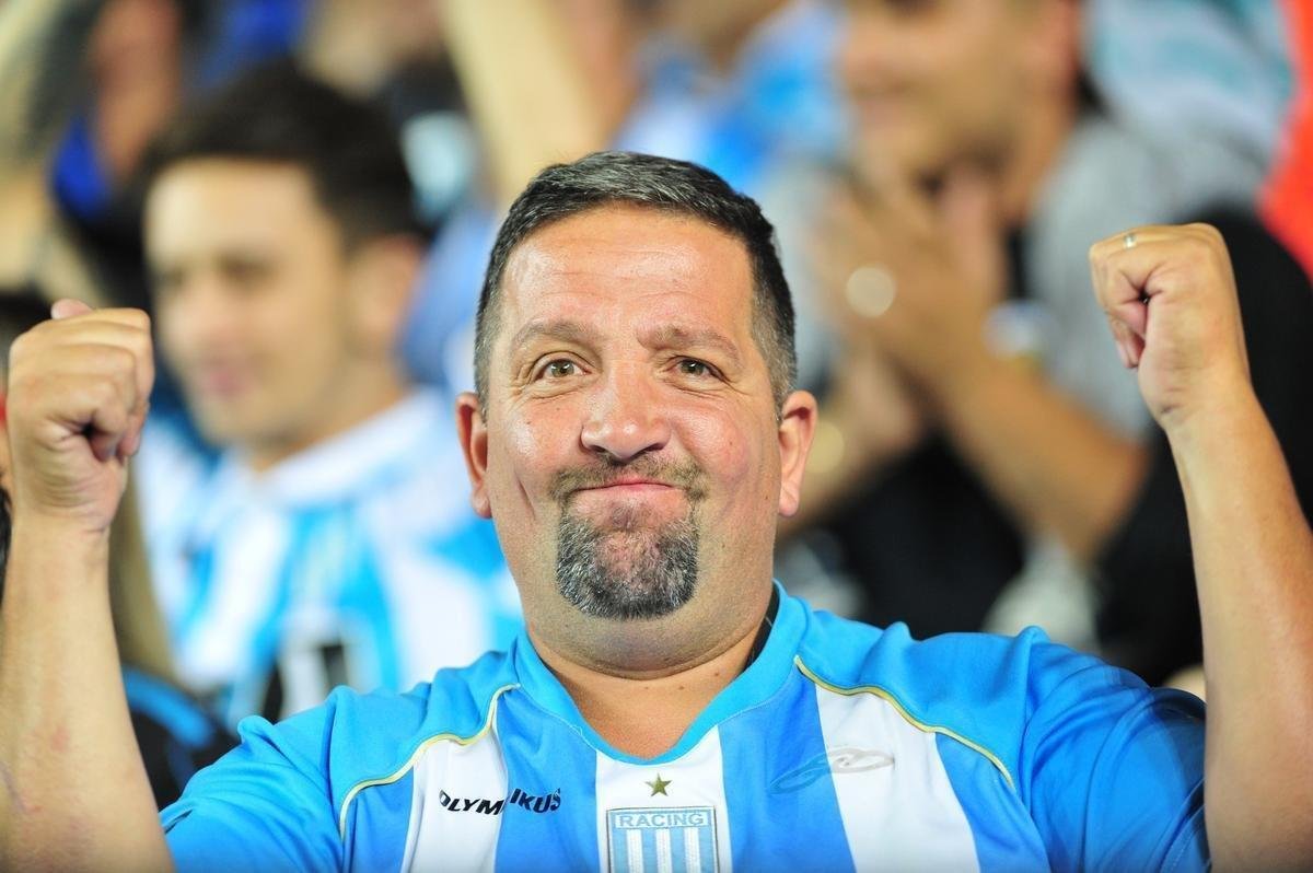 No segundo tempo, Lautaro Martnez marcou o terceiro dele no jogo, Robinho fez de falta para o Cruzeiro e Solari deu nmeros finais ao placar: Racing 4 x 2 Cruzeiro