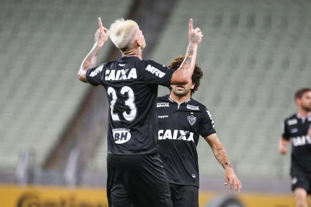 Veja imagens do empate entre Ferroviário-CE e Atlético no Castelão