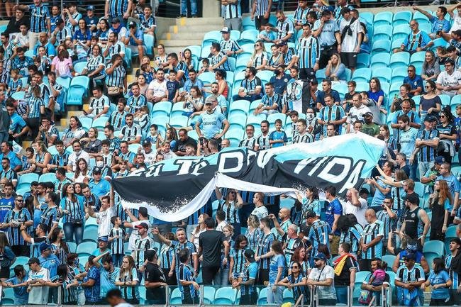 5 Grmio 3 x 1 Guarani - 21.313 torcedores, na Arena do Grmio, pela 3 rodada
