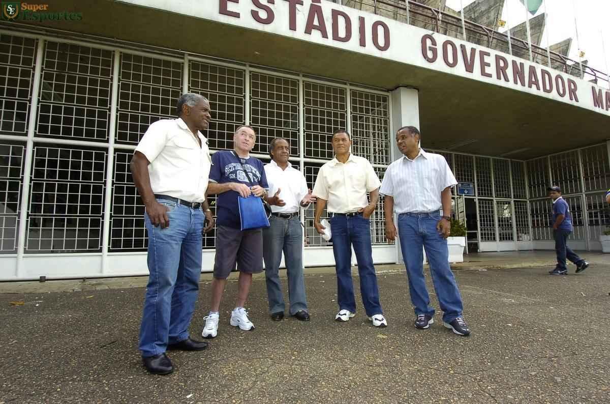 Em 2006, no aniversário de 40 anos do título da Taça Brasil de 1966, reportagem do Estado de Minas e do Superesportes reuniu no Mineirão alguns dos craques do Cruzeiro: Zé Carlos, William, Procópio, Neco, Natal, Dirceu Lopes, Evaldo e Tostão.