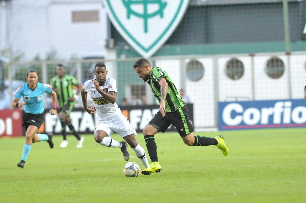 Amrica chegou ao gol no segundo tempo, em chute cruzado de Ademir: 1 a 0