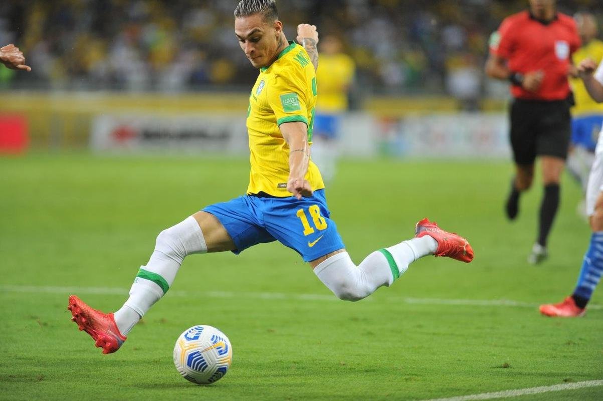 Brasil goleou o Paraguai por 4 a 0 no Mineiro, em BH, pelas Eliminatrias da Copa do Mundo, com gols de Raphinha, Philippe Coutinho, Antony e Rodrygo