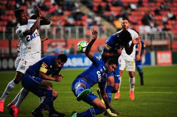 Fotos da vitória do Cruzeiro sobre o Santos, por 1 a 0, no Pacaembu, com gol de Bruno Silva