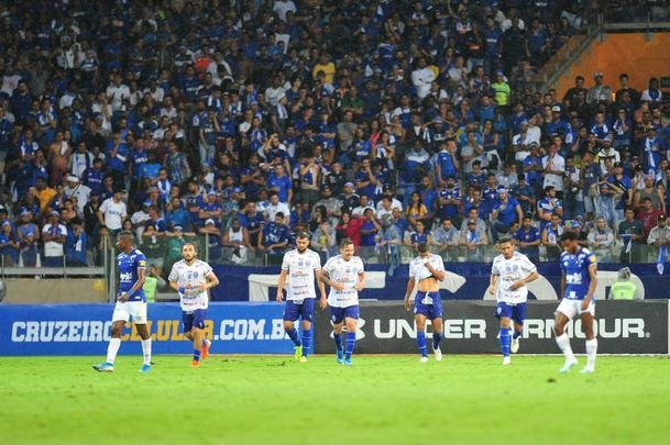 Fotos do duelo entre Cruzeiro e CSA, no Mineiro, pela 35 rodada do Brasileiro