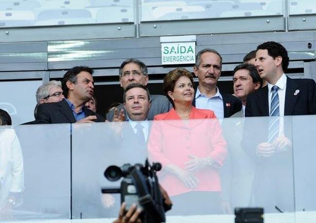 Imagens da cerim�nia de reinaugura��o do Mineir�o 