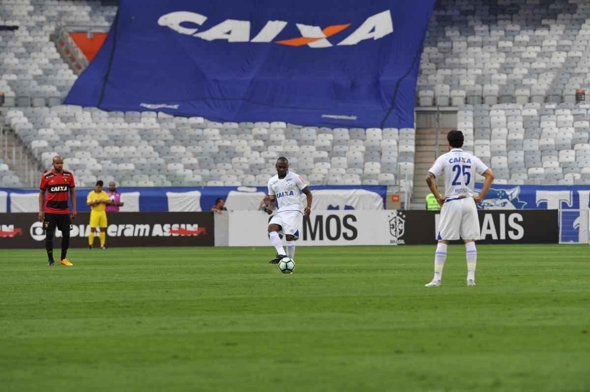 Imagens da partida entre Cruzeiro e Sport, duelo vlido pela 21 rodada da Srie A do Campeonato Brasileiro